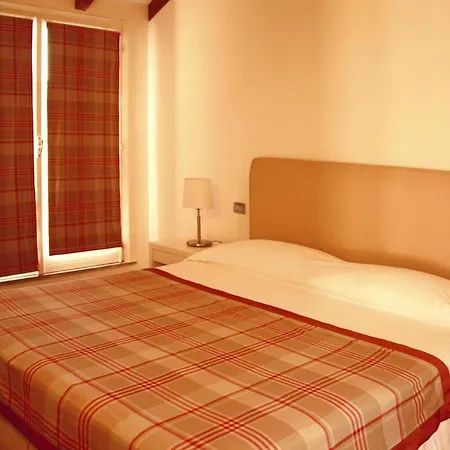 Antico Verbano Aparthotel 4*