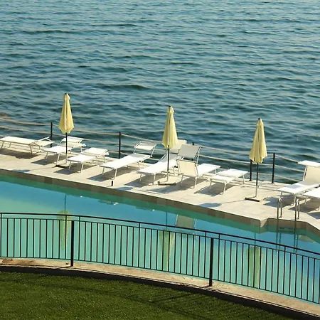 Antico Verbano 公寓式酒店 4*