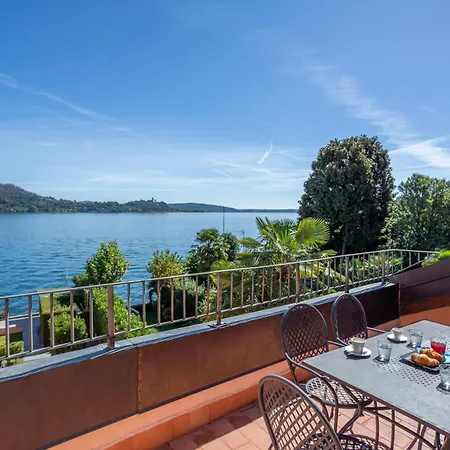 Antico Verbano 公寓式酒店 4*