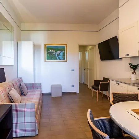 Hotel apartamentowy Antico Verbano 4*