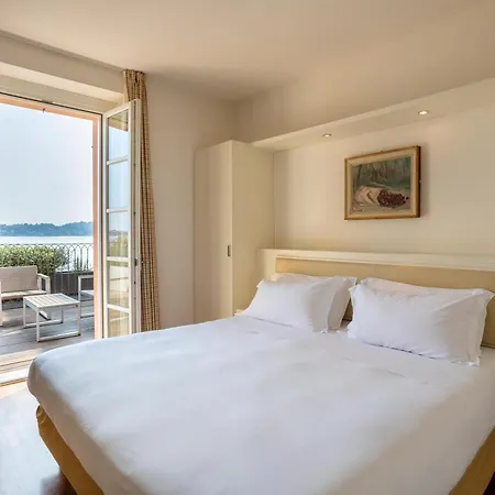 Antico Verbano 公寓式酒店 梅纳