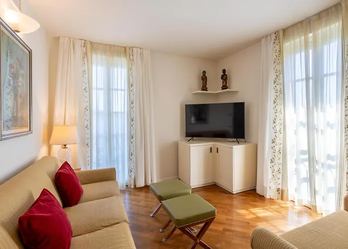 Antico Verbano Lejlighedshotel 4*